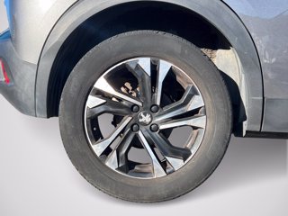 PEUGEOT 2008 PureTech 100 S&S Allure